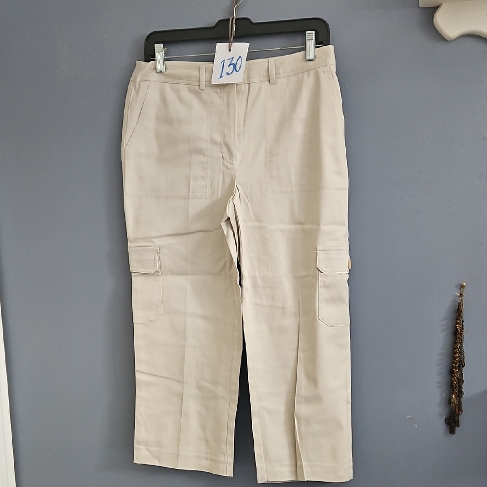 #130 NWOT Briggs New York Cream Cargo Pants Sz 8 Waist 16